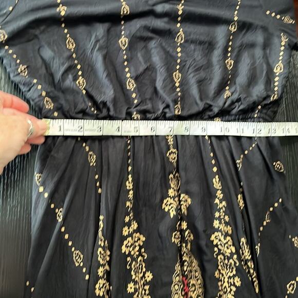 Lapogee Bollywood Style Hanky Hem Dress - Picture 10 of 10